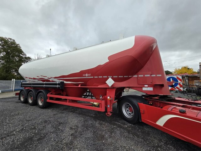Spitzer SF 2754 / 4P liegend Silo 55 m3 - Полуприцеп цистерна для сыпучих грузов: фото 1 Spitzer SF 2754 / 4P liegend Silo 55 m3 - Полуприцеп цистерна для сыпучих грузов: фото 1