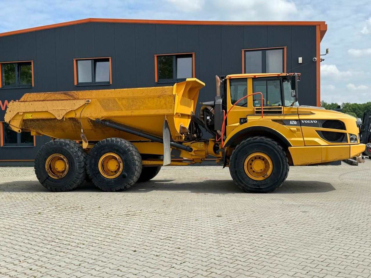 Volvo A25G Dumper 22,5 Ton 11.361 Stunden - Сочленённый самосвал: фото 4 Volvo A25G Dumper 22,5 Ton 11.361 Stunden - Сочленённый самосвал: фото 4