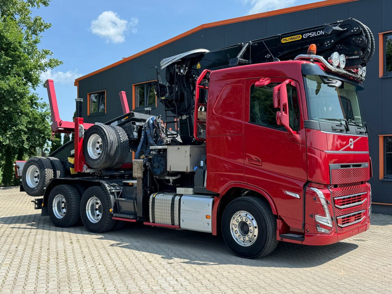 Volvo FH 550 6x4 Holztransporter Lang mit Kran Euro 6E - Лесовоз, Автоманипулятор: фото 1 Volvo FH 550 6x4 Holztransporter Lang mit Kran Euro 6E - Лесовоз, Автоманипулятор: фото 1