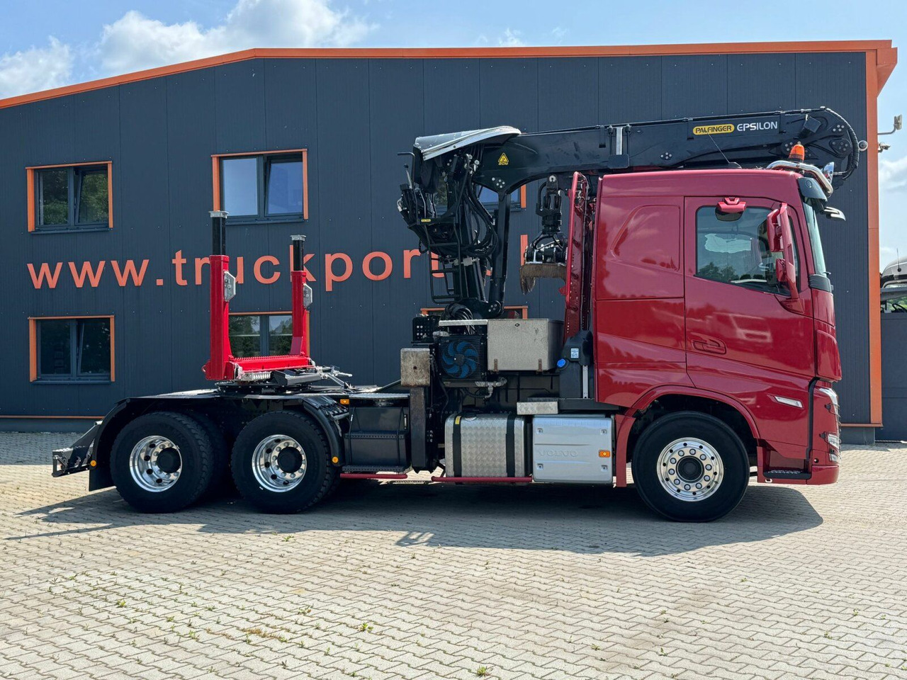 Volvo FH 550 6x4 Holztransporter Lang mit Kran Euro 6E - Лесовоз, Автоманипулятор: фото 4 Volvo FH 550 6x4 Holztransporter Lang mit Kran Euro 6E - Лесовоз, Автоманипулятор: фото 4