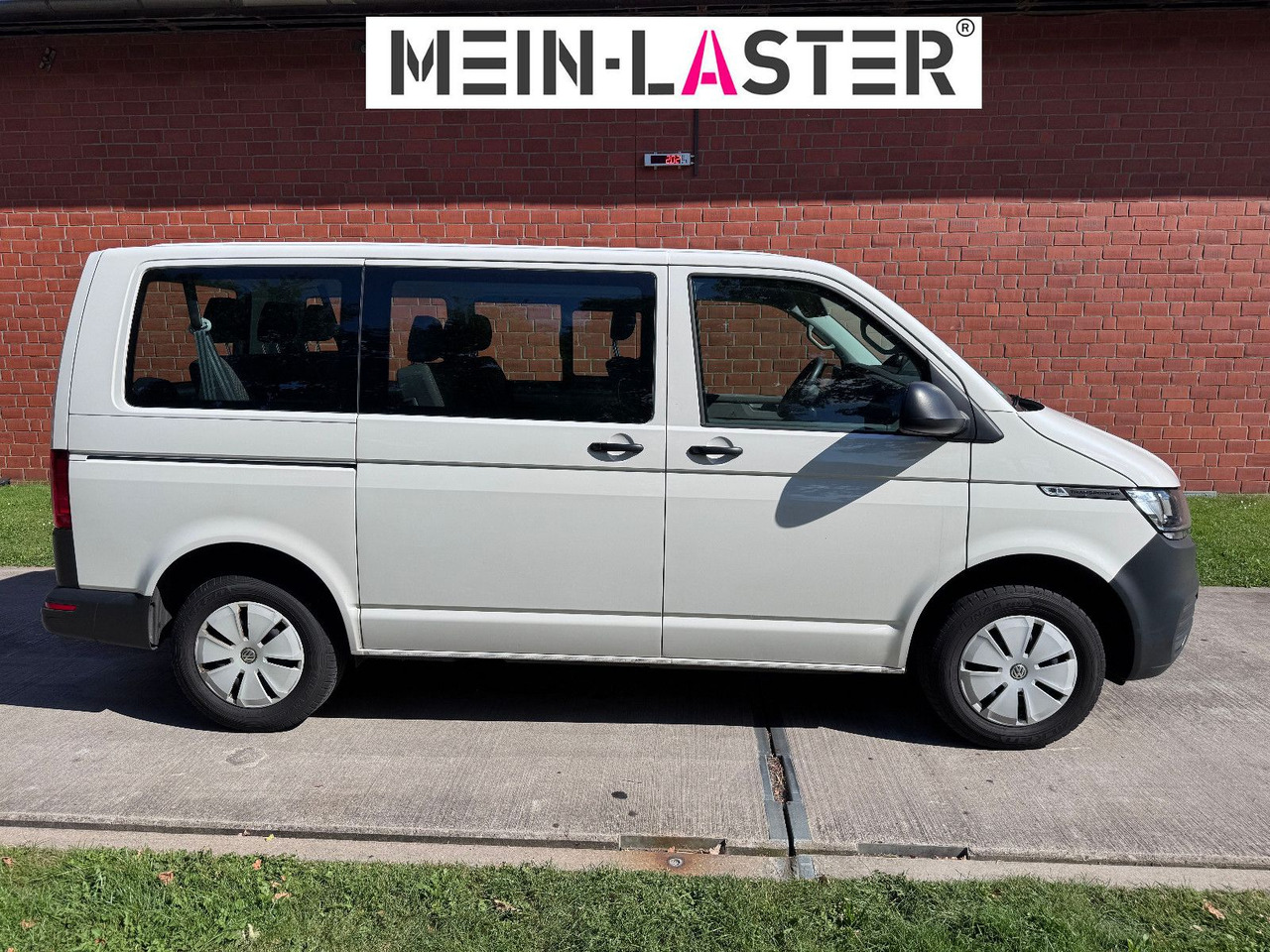 Volkswagen T6 2.0 tdi Standheizung Navigation AHK TÜV 5-27 - Пассажирский фургон: фото 3 Volkswagen T6 2.0 tdi Standheizung Navigation AHK TÜV 5-27 - Пассажирский фургон: фото 3