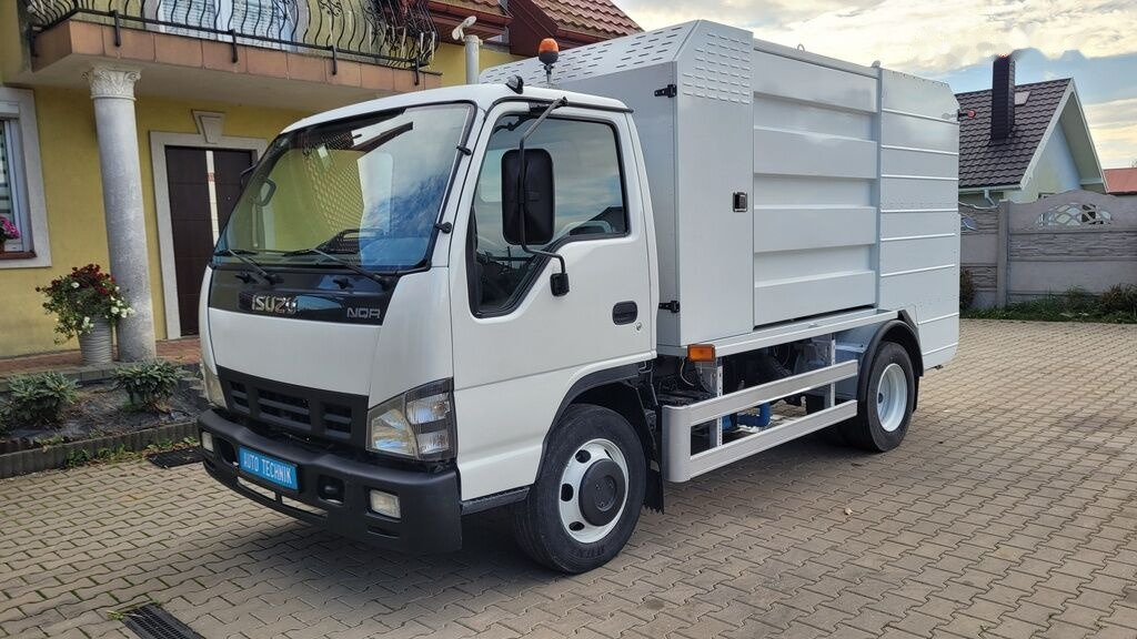 Isuzu NQR75 Container washer laveuse lavacassonetti myjka - Мусоровоз: фото 4 Isuzu NQR75 Container washer laveuse lavacassonetti myjka - Мусоровоз: фото 4