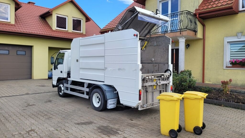 Isuzu NQR75 Container washer laveuse lavacassonetti myjka - Мусоровоз: фото 2 Isuzu NQR75 Container washer laveuse lavacassonetti myjka - Мусоровоз: фото 2