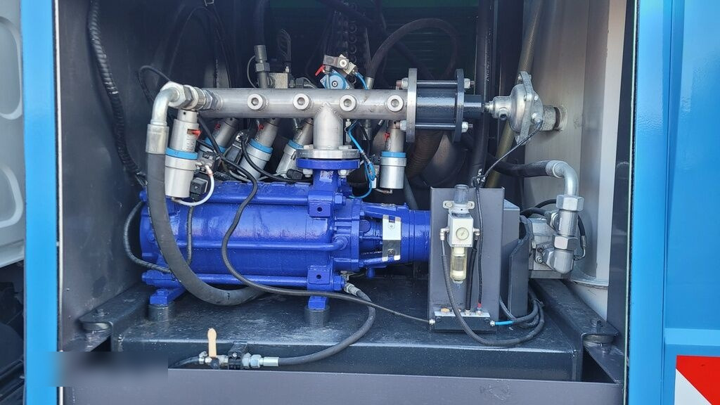 Коммунальная/ Специальная техника Renault Midlum WATER STREET CLEANER 8000l. laveuse: фото 18