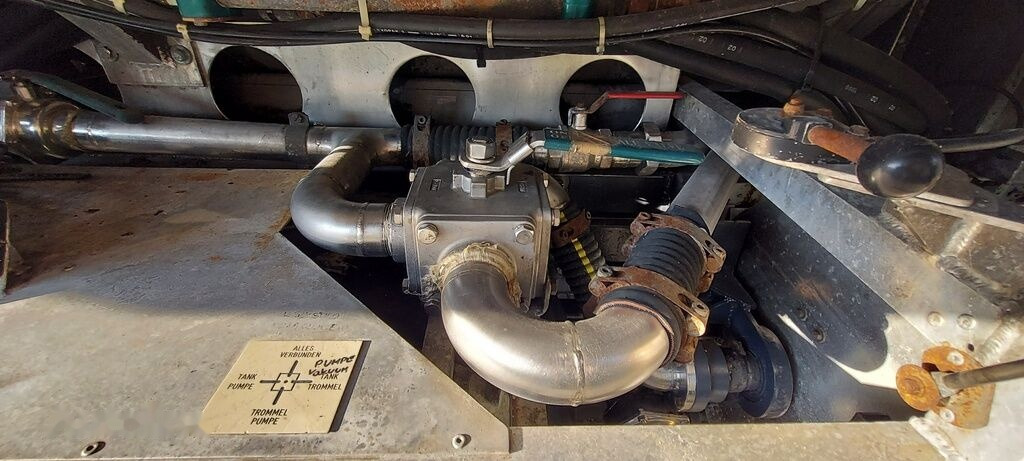 Грузовик-цистерна Для транспортировки топлива Volkswagen LT55 HOLZMANN Inox: фото 30 Грузовик-цистерна Для транспортировки топлива Volkswagen LT55 HOLZMANN Inox: фото 30