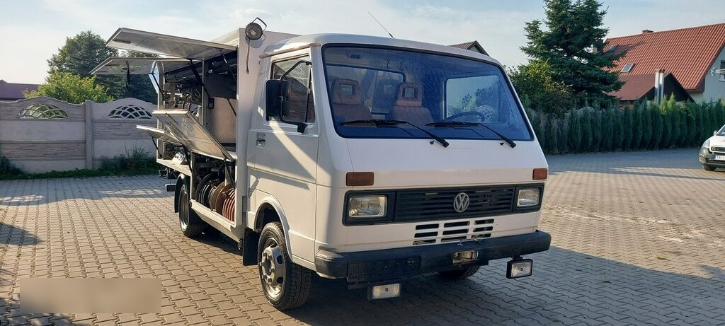 Грузовик-цистерна Для транспортировки топлива Volkswagen LT55 HOLZMANN Inox: фото 9 Грузовик-цистерна Для транспортировки топлива Volkswagen LT55 HOLZMANN Inox: фото 9