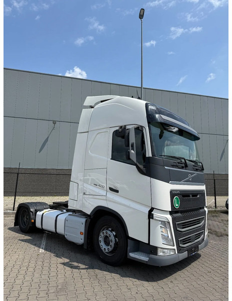 Volvo FH 13.420 FH420 XL cab / 4 units available - Тягач: фото 3 Volvo FH 13.420 FH420 XL cab / 4 units available - Тягач: фото 3