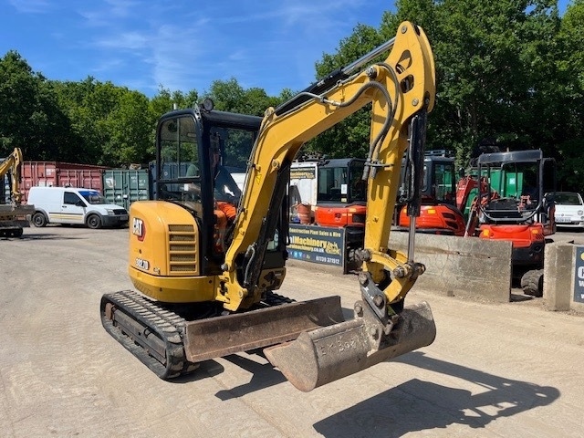 CAT 302.7 D CR - Мини-экскаватор: фото 4 CAT 302.7 D CR - Мини-экскаватор: фото 4