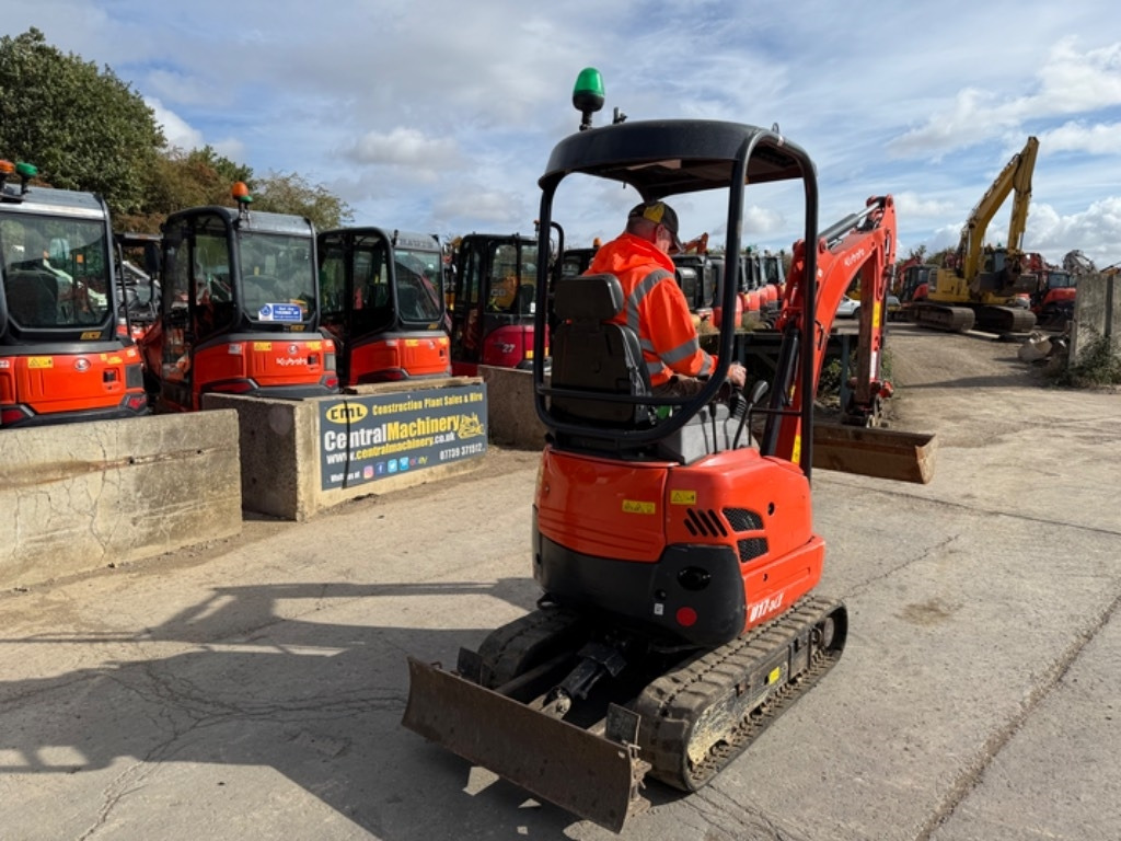 Kubota U 17-3 - Мини-экскаватор: фото 5 Kubota U 17-3 - Мини-экскаватор: фото 5