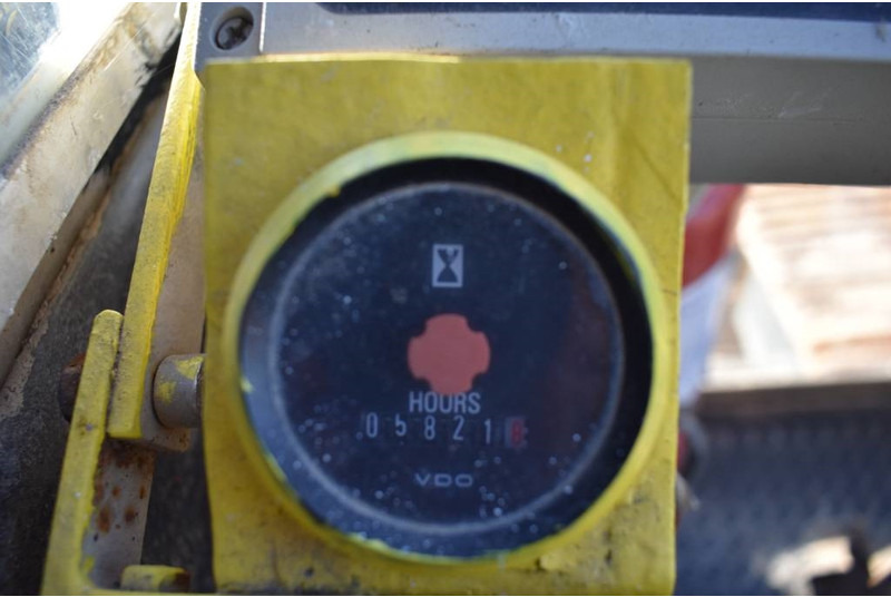 Гусеничный кран Hitachi KH 230-3: фото 12