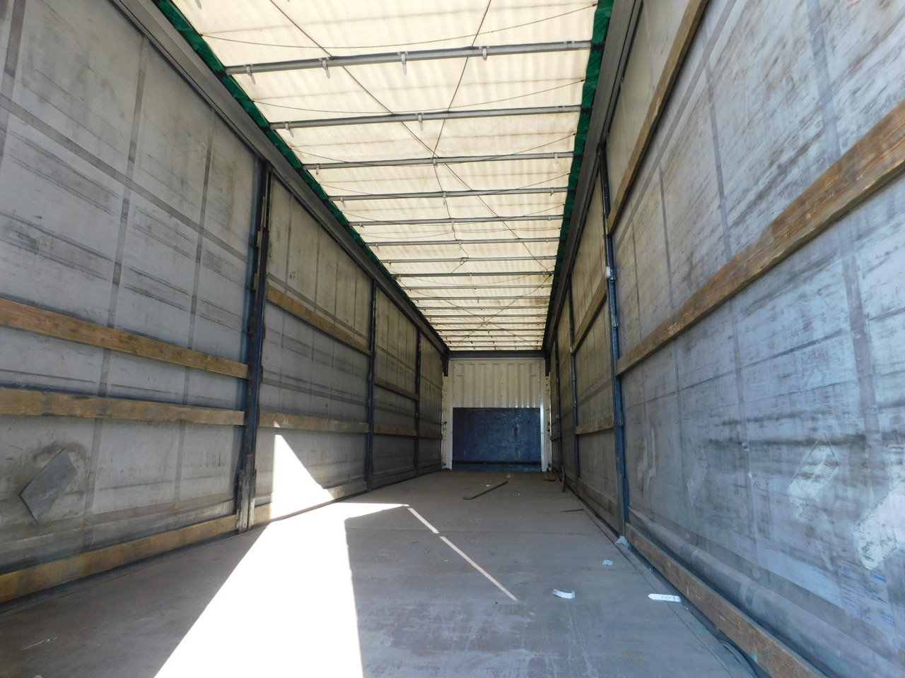 Тентованный полуприцеп Krone Sd: фото 6