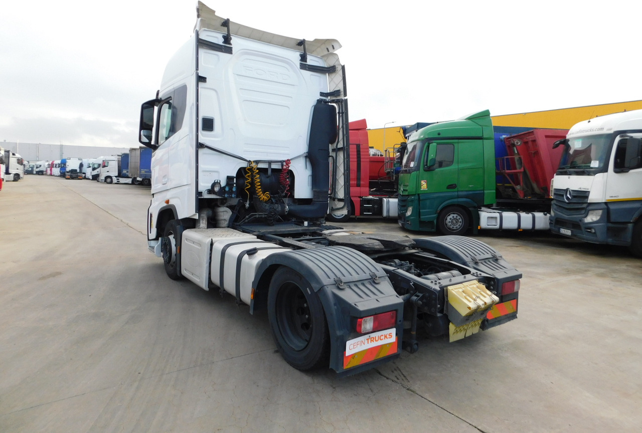 Ford F max ll 4x2 scab e6 12tx2620 - Тягач: фото 4 Ford F max ll 4x2 scab e6 12tx2620 - Тягач: фото 4