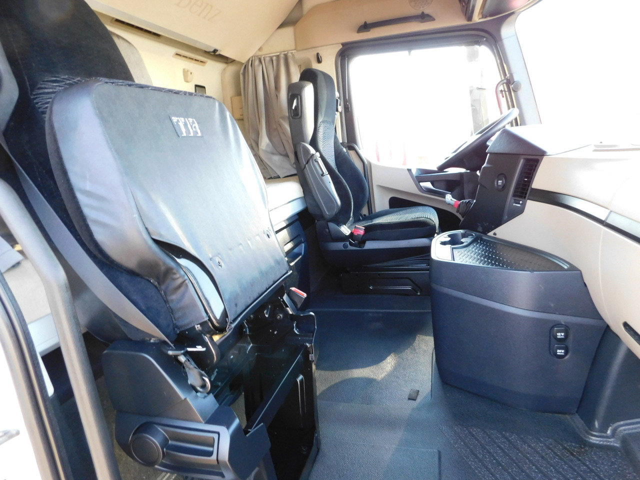 Mercedes Actros - Тягач: фото 5 Mercedes Actros - Тягач: фото 5