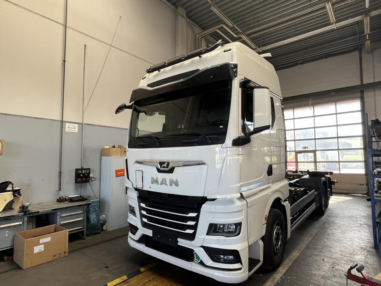 MAN TGX 26.470 6x2-4 LL CH Multiwechsler Euro6 Klima - Грузовик-контейнеровоз/ Сменный кузов: фото 1 MAN TGX 26.470 6x2-4 LL CH Multiwechsler Euro6 Klima - Грузовик-контейнеровоз/ Сменный кузов: фото 1