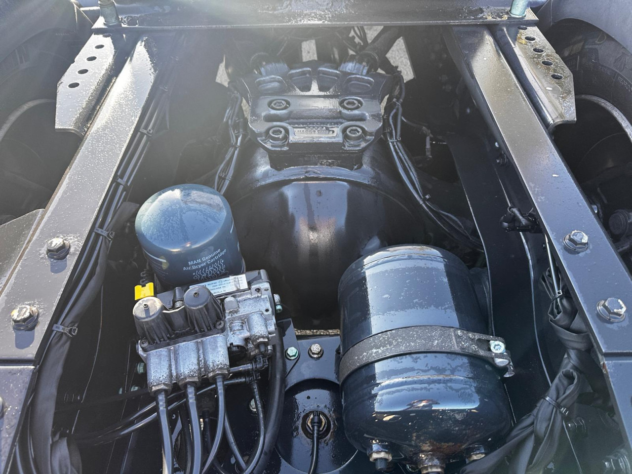 MAN MAN TGX 18.470 LL SA Euro6 Retarder Luftfeder ZV - Тягач: фото 4 MAN MAN TGX 18.470 LL SA Euro6 Retarder Luftfeder ZV - Тягач: фото 4