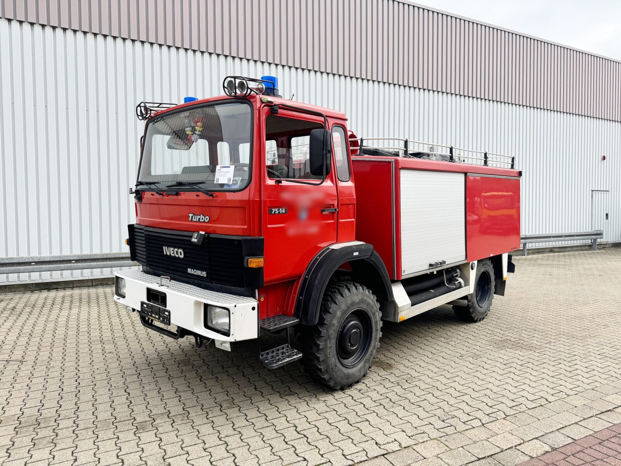 75-14 AW 4x4 75-14 AW 4x4, TLF 8/18 - Машина скорой помощи: фото 1 75-14 AW 4x4 75-14 AW 4x4, TLF 8/18 - Машина скорой помощи: фото 1