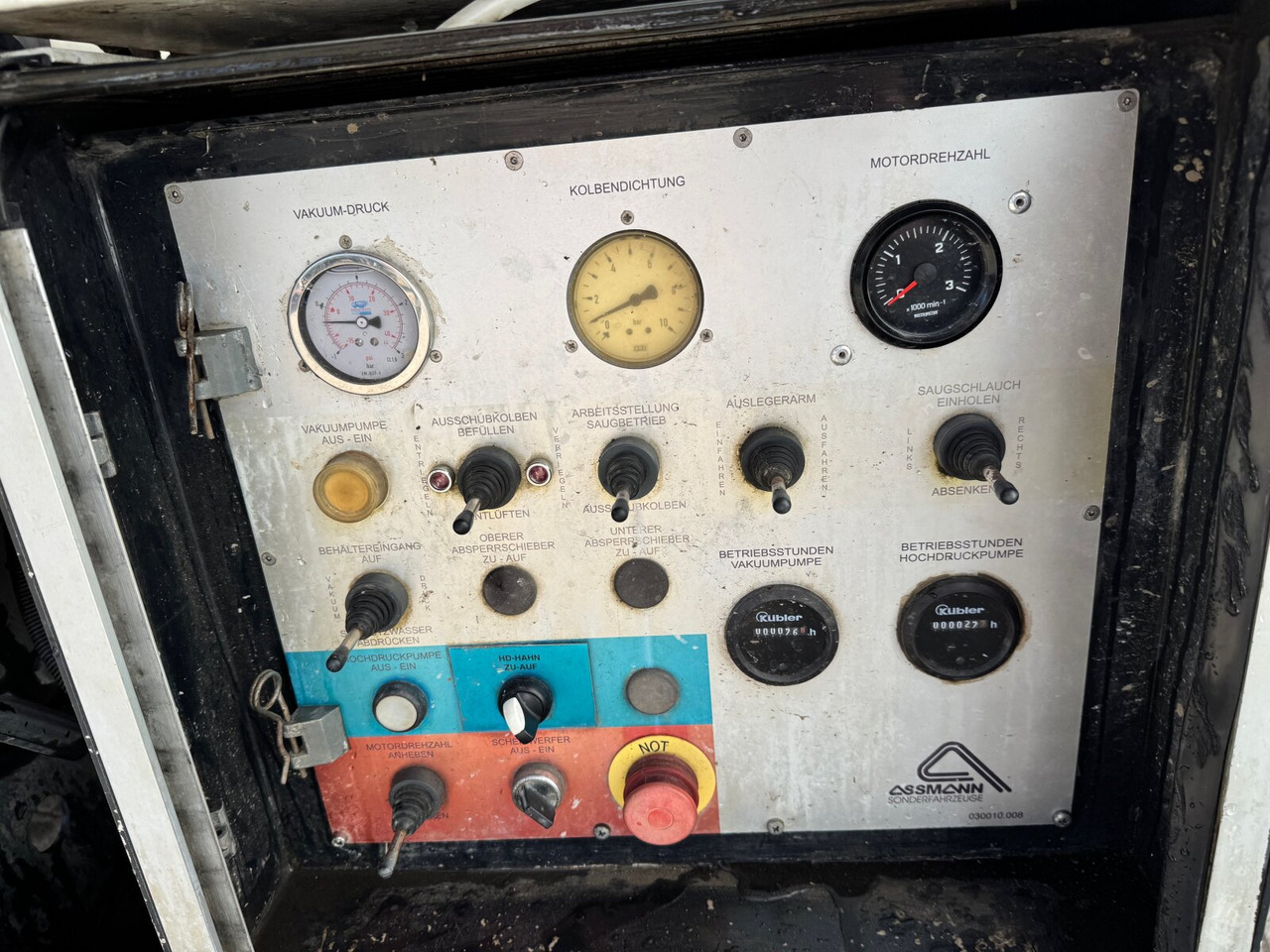 Грузовик MAN TGM 18.284 4x2 BL TGM 18.284 4x2 BL, Assmann Saug- und Spülwagen 9m³: фото 12 Грузовик MAN TGM 18.284 4x2 BL TGM 18.284 4x2 BL, Assmann Saug- und Spülwagen 9m³: фото 12