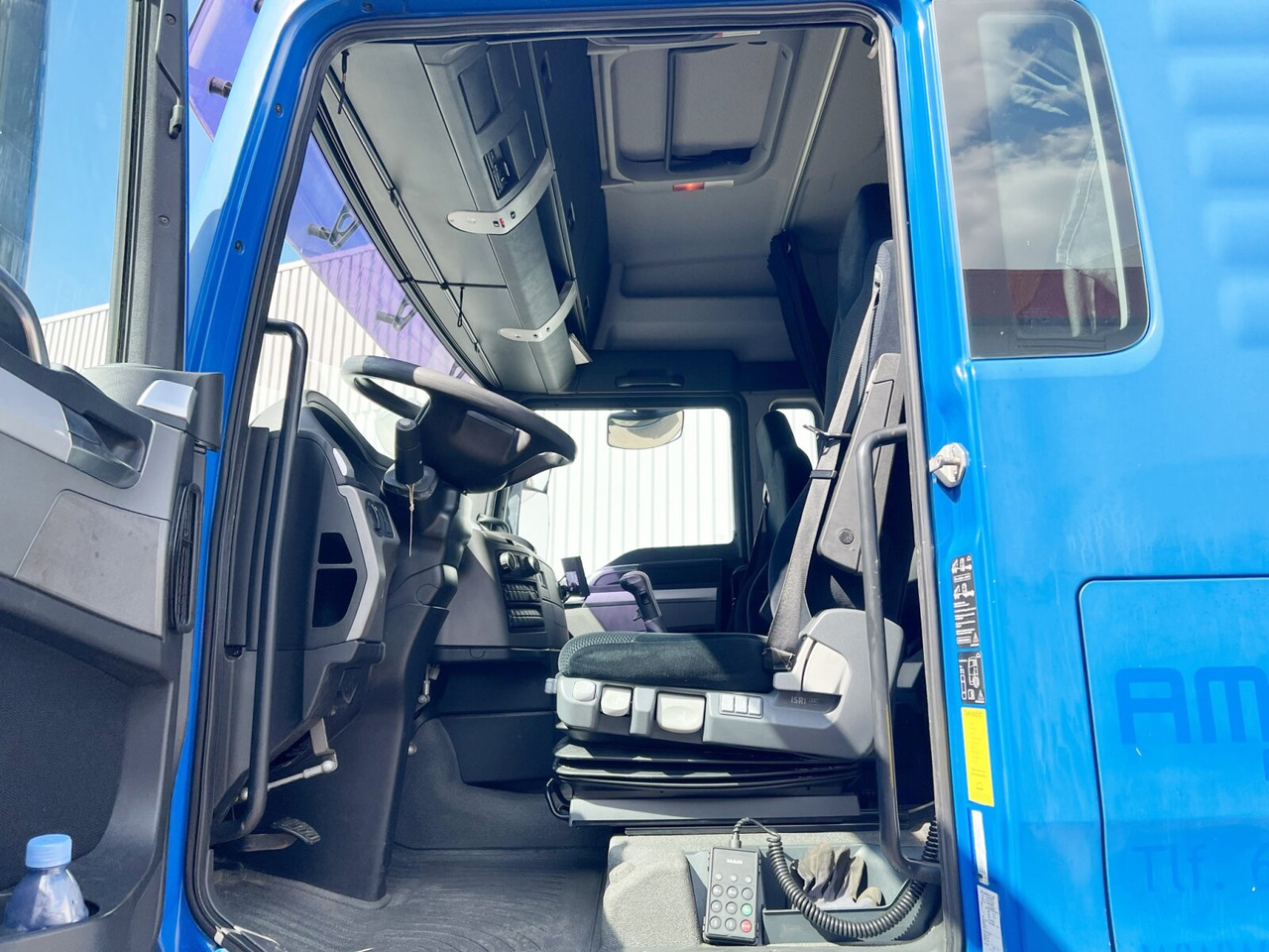 MAN TGX 18.400 4X2 LL TGX 18.400 4X2 LL, Fahrschule, XLX-Fahrerhaus - Грузовик: фото 3 MAN TGX 18.400 4X2 LL TGX 18.400 4X2 LL, Fahrschule, XLX-Fahrerhaus - Грузовик: фото 3