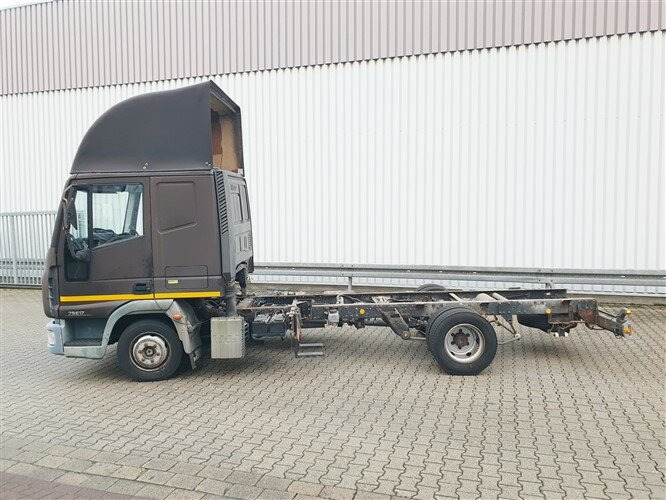 Iveco EuroCargo 75 E 17/4x2 EuroCargo 75 E 17/4x2, 6x VORHANDEN! - Грузовик-шасси: фото 3 Iveco EuroCargo 75 E 17/4x2 EuroCargo 75 E 17/4x2, 6x VORHANDEN! - Грузовик-шасси: фото 3