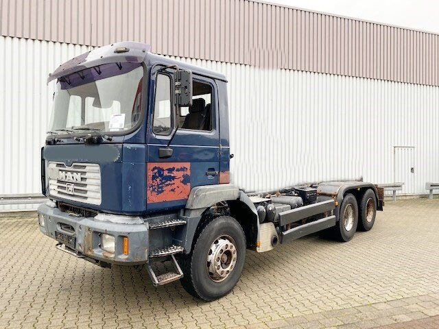 MAN T40 26.364/414 6x4, 6-Zylinder T40 26.364/414 6x4, 6-Zylinder - Грузовик-шасси: фото 1 MAN T40 26.364/414 6x4, 6-Zylinder T40 26.364/414 6x4, 6-Zylinder - Грузовик-шасси: фото 1