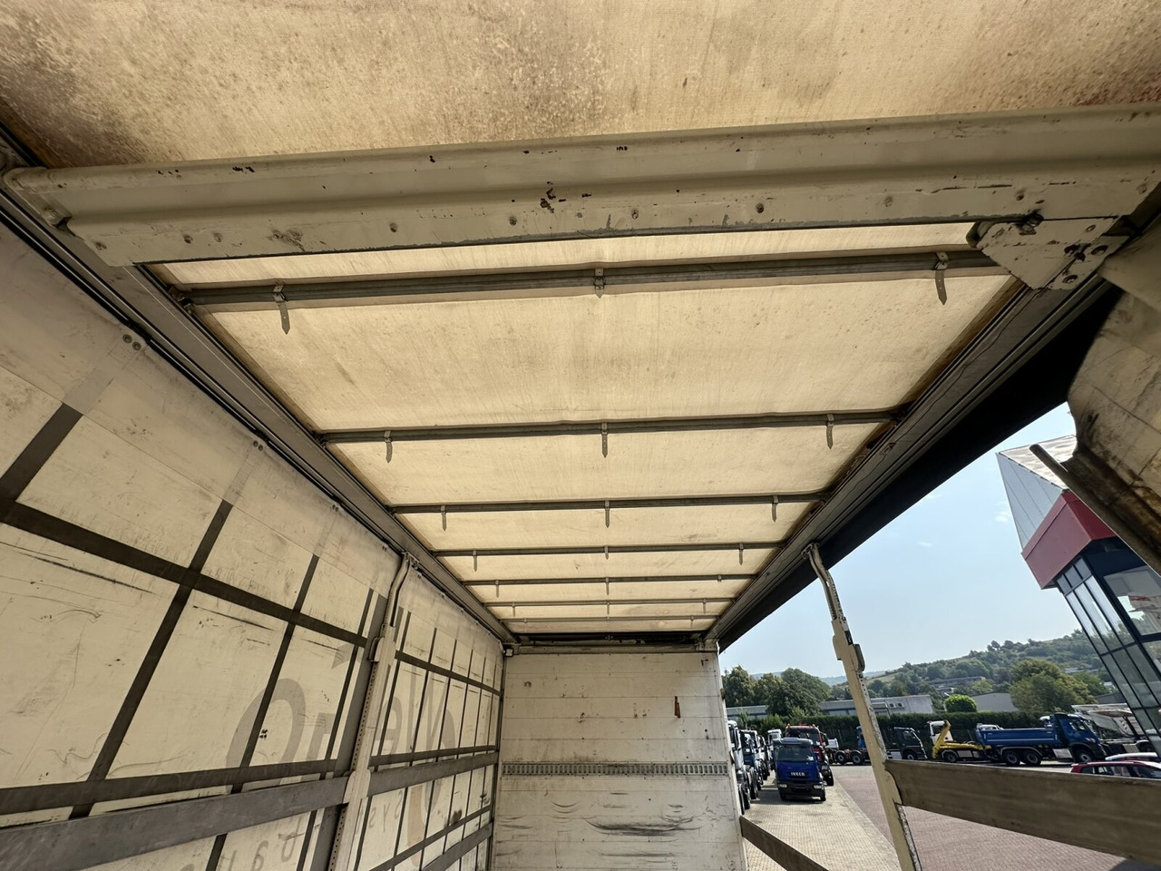 MAN TGS 26.400 6x2-4 LL TGS 26.400 6x2-4 LL, Lenk-/Lift, Edscha, Heckkran Palfinger PK23002-C + Jib PJ060A, Funk - Тентованный грузовик, Автоманипулятор: фото 4 MAN TGS 26.400 6x2-4 LL TGS 26.400 6x2-4 LL, Lenk-/Lift, Edscha, Heckkran Palfinger PK23002-C + Jib PJ060A, Funk - Тентованный грузовик, Автоманипулятор: фото 4