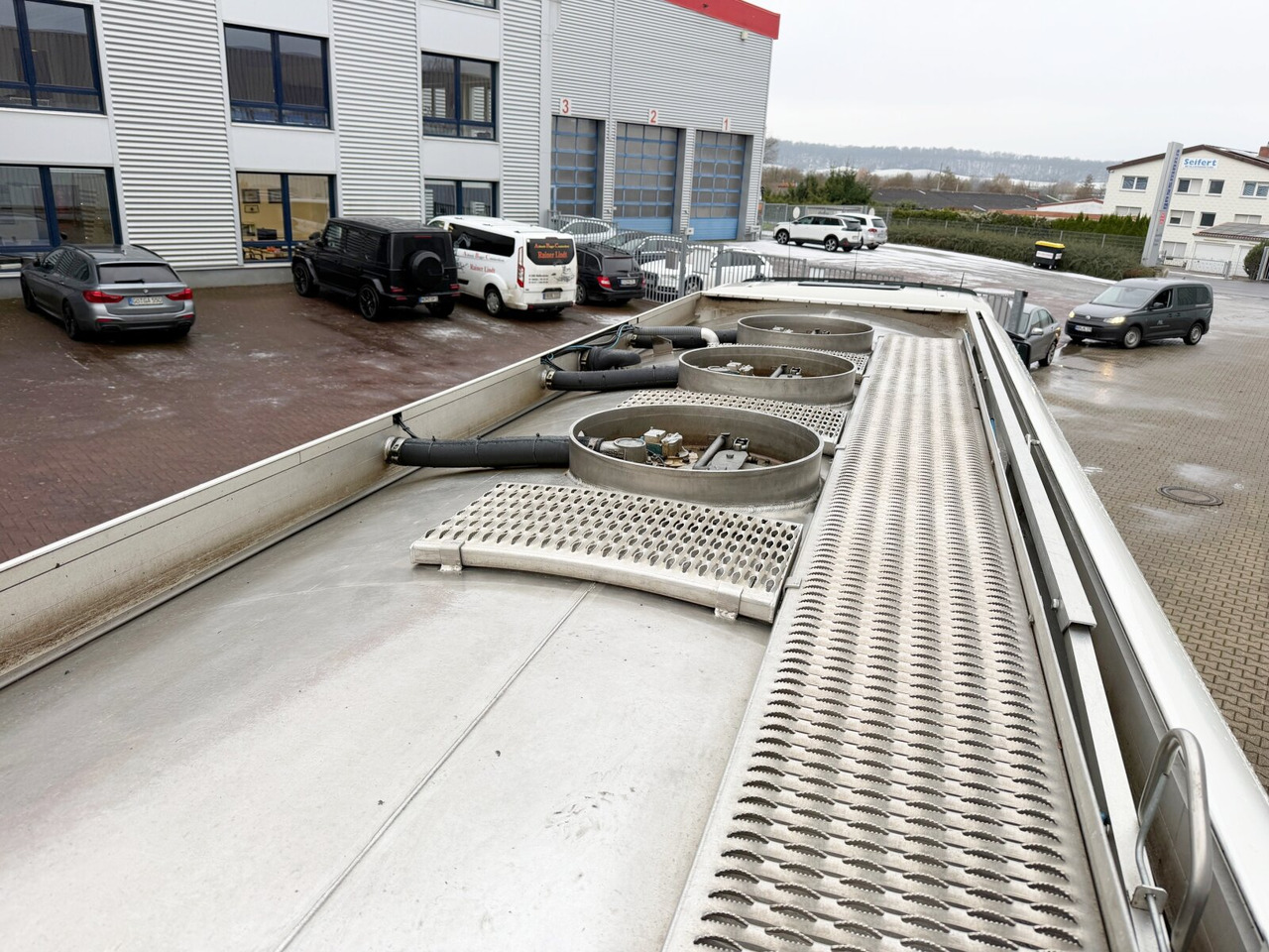 MAN TGS 26.440 6x2-4 BL TGS 26.440 6x2-4 BL, Lenk-/Liftachse, ADR, Esterer Tank ca. 20.340l, 3 Kammern - Грузовик-цистерна: фото 3 MAN TGS 26.440 6x2-4 BL TGS 26.440 6x2-4 BL, Lenk-/Liftachse, ADR, Esterer Tank ca. 20.340l, 3 Kammern - Грузовик-цистерна: фото 3