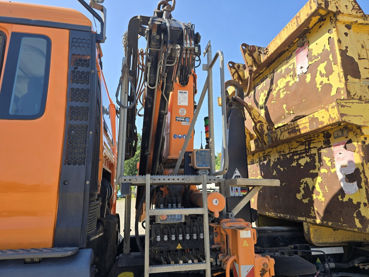 Крюковой мультилифт, Автоманипулятор MAN TGS 28.440 6x2-4 BL TGS 28.440 6x2-4 BL, Lenk-/Liftachse, Kran Atlas 126.3E-A2L, Funk: фото 13
