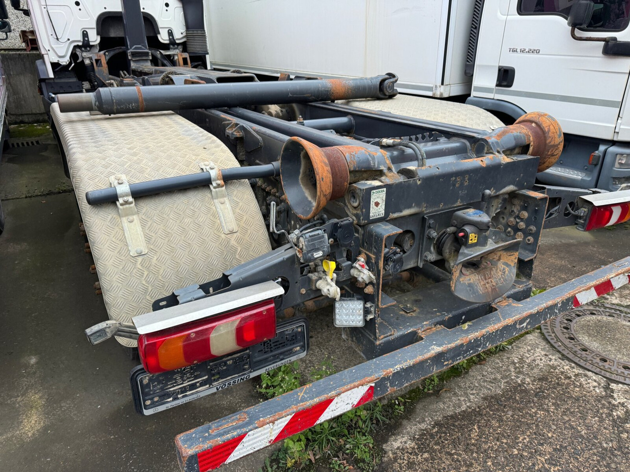 Крюковой мультилифт Mercedes-Benz Actros 2548 L 6x2, ERSATZTEILSPENDER! Actros 2548 L 6x2/46, Retarder, Lenk-/Liftachse, ERSATZTEILSPENDER!: фото 11