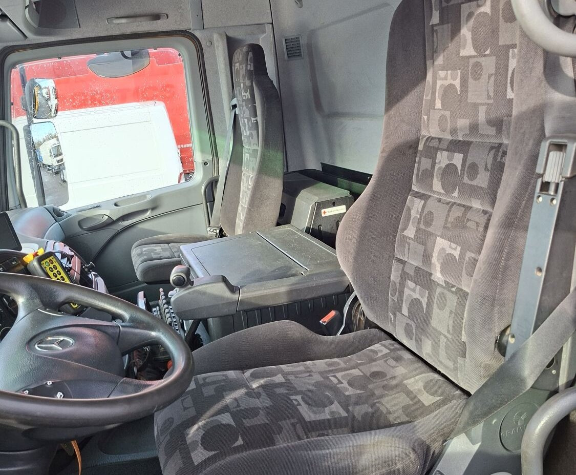 Mercedes-Benz Actros 4146 K 8x4/4 Actros 4146 K 8x4/4, Retarder, Kran Hiab XS 477 E-7 HiPro, Flyjib, Seilwinde, Funk - Крюковой мультилифт, Автоманипулятор: фото 3 Mercedes-Benz Actros 4146 K 8x4/4 Actros 4146 K 8x4/4, Retarder, Kran Hiab XS 477 E-7 HiPro, Flyjib, Seilwinde, Funk - Крюковой мультилифт, Автоманипулятор: фото 3