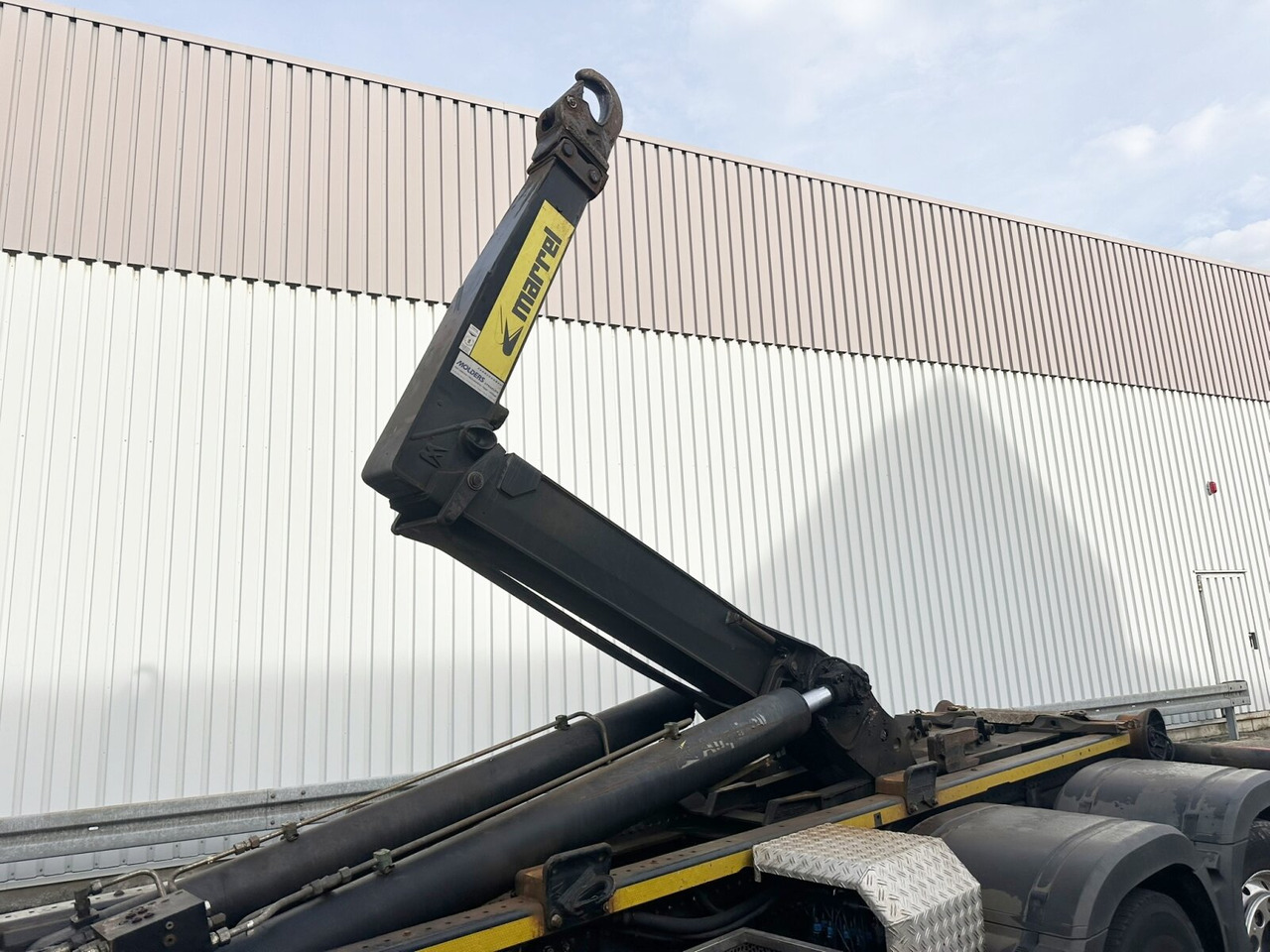 Mercedes-Benz Arocs 2552 L 6x2 Arocs 2552 L 6x2, Lenk-/Liftachse - Крюковой мультилифт: фото 3 Mercedes-Benz Arocs 2552 L 6x2 Arocs 2552 L 6x2, Lenk-/Liftachse - Крюковой мультилифт: фото 3