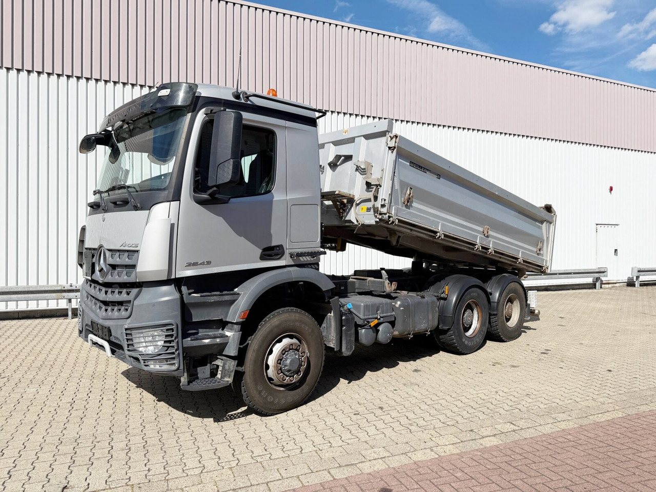 Mercedes-Benz Arocs 2643 LK 6x6 HAD Arocs 2643 LK 6x6 HAD, HydroDrive - Самосвал: фото 1 Mercedes-Benz Arocs 2643 LK 6x6 HAD Arocs 2643 LK 6x6 HAD, HydroDrive - Самосвал: фото 1