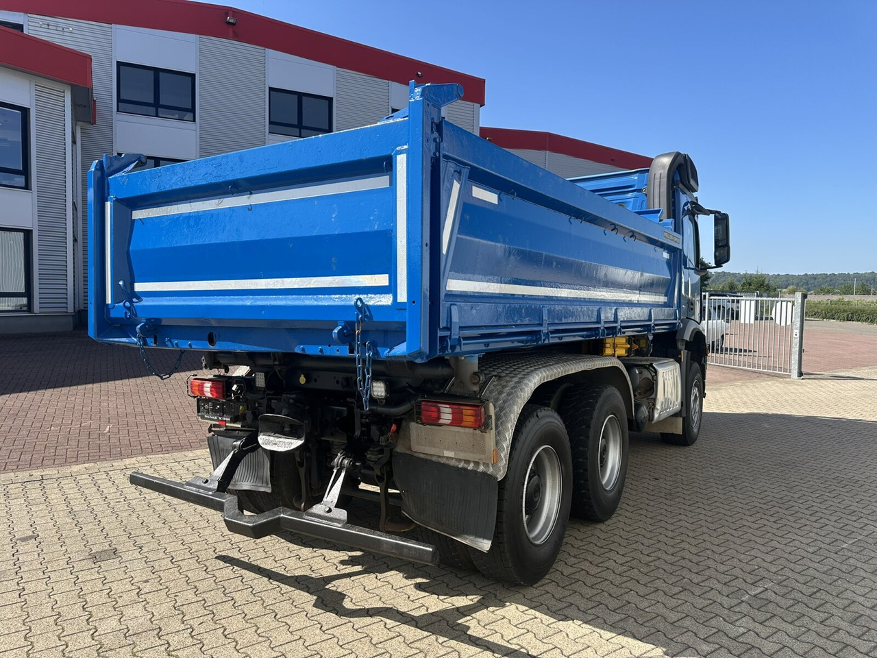 Самосвал Mercedes-Benz Arocs 2645 K 6x4 Arocs 2645 K 6x4, Retarder: фото 15