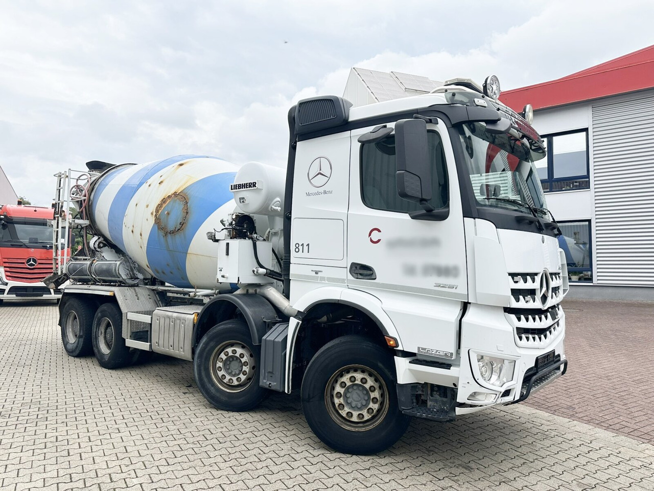 Автобетоносмеситель Mercedes-Benz Arocs 3251 8x4/4 Arocs 3251 8x4/4, Betonmischer Liebherr ca. 9m³: фото 8