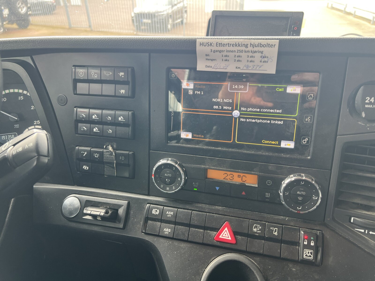 Mercedes-Benz Arocs 3253 K 8x4/4 Arocs 3253 K 8x4/4, Retarder - Крюковой мультилифт: фото 3 Mercedes-Benz Arocs 3253 K 8x4/4 Arocs 3253 K 8x4/4, Retarder - Крюковой мультилифт: фото 3