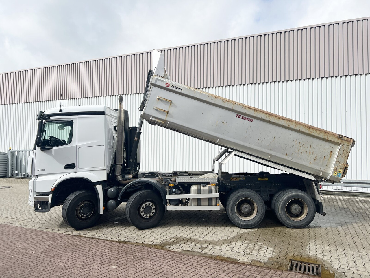 Mercedes-Benz Arocs 3253 K 8x4/4 Arocs 3253 K 8x4/4, Retarder, Stahlmulde ca. 15m³, hydr. Heckklappenöffnung в лизинг Mercedes-Benz Arocs 3253 K 8x4/4 Arocs 3253 K 8x4/4, Retarder, Stahlmulde ca. 15m³, hydr. Heckklappenöffnung: фото 12