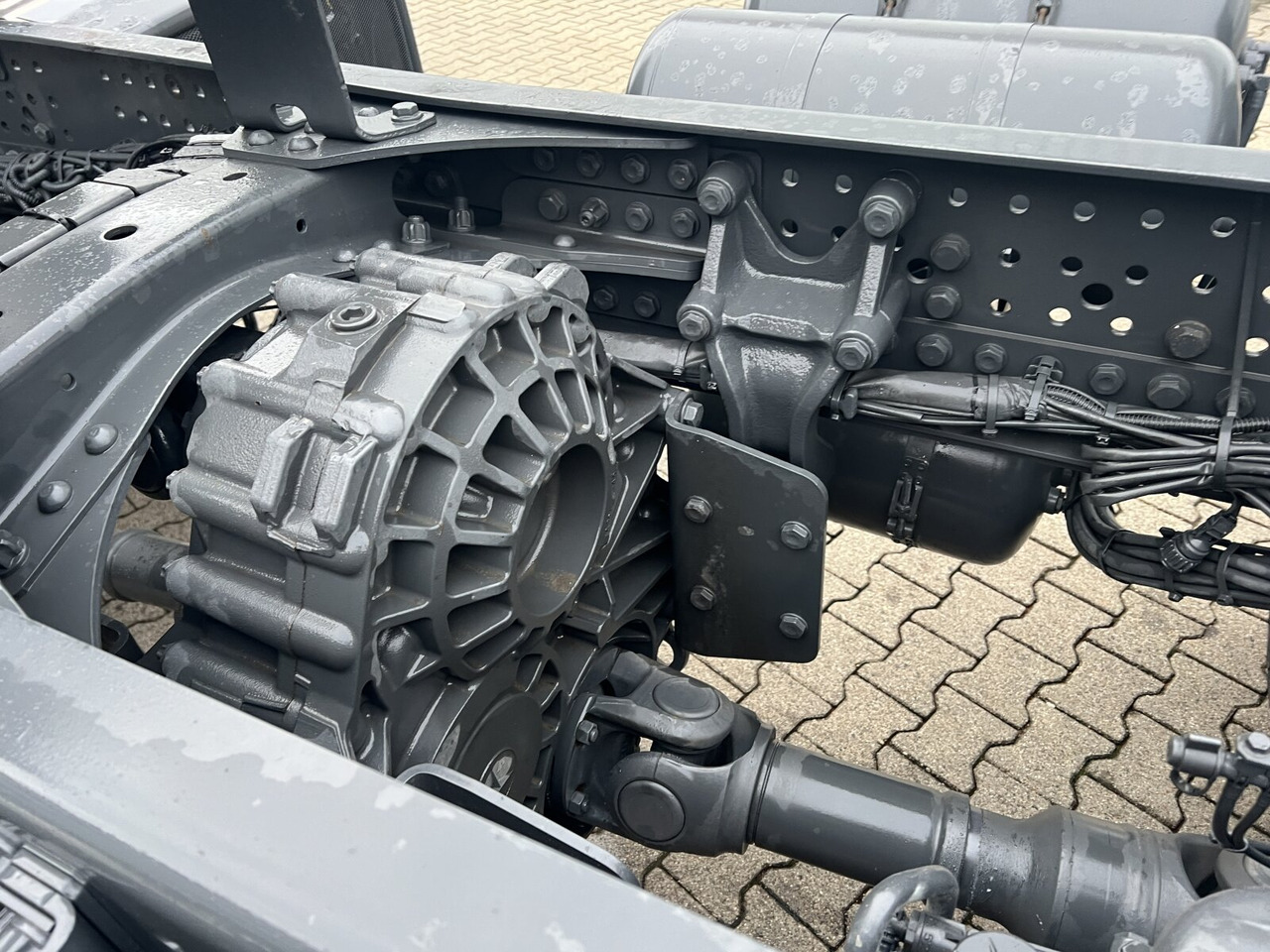 Mercedes-Benz Arocs 3340/46 A 6x6 Arocs 3340/46 A 6x6, Grounder - Грузовик-шасси: фото 2 Mercedes-Benz Arocs 3340/46 A 6x6 Arocs 3340/46 A 6x6, Grounder - Грузовик-шасси: фото 2