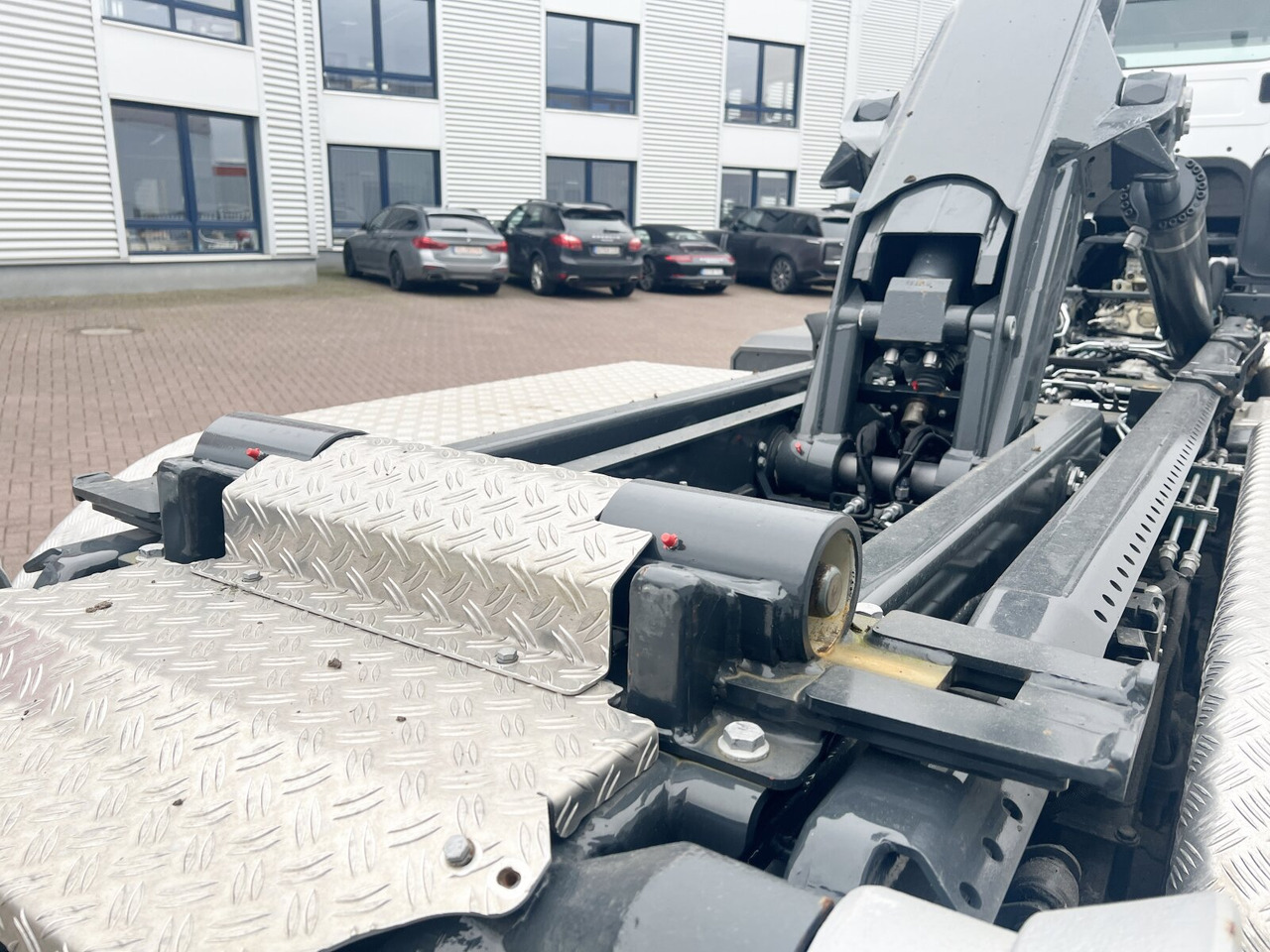 Mercedes-Benz Arocs 4142/48 8x4/4 Arocs 4142/48  8x4/4, Grounder, Meiller RS26 62-K, Funk - Крюковой мультилифт: фото 2 Mercedes-Benz Arocs 4142/48 8x4/4 Arocs 4142/48  8x4/4, Grounder, Meiller RS26 62-K, Funk - Крюковой мультилифт: фото 2