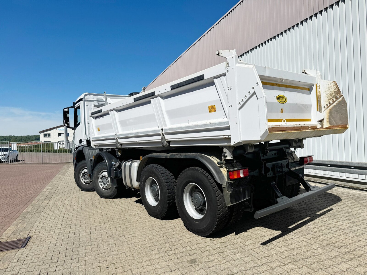 Mercedes-Benz Arocs 4142 K 8x4/4 Arocs 4142 K 8x4/4, Meiller Bordmatik links - Самосвал: фото 5 Mercedes-Benz Arocs 4142 K 8x4/4 Arocs 4142 K 8x4/4, Meiller Bordmatik links - Самосвал: фото 5