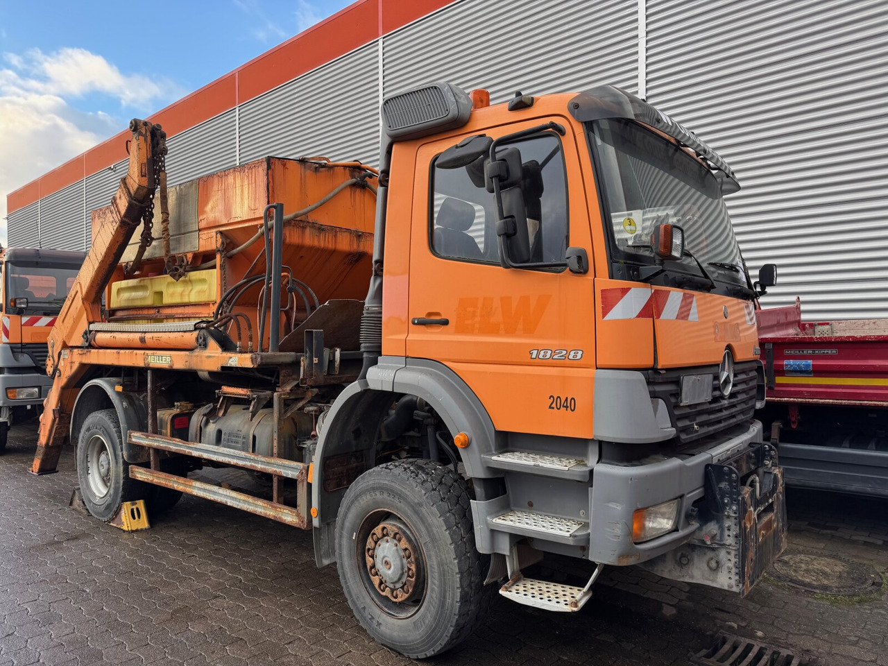 Mercedes-Benz Atego 1828 4x4 Atego 1828 4x4, Tele-Absetzer, Winterdienstausstattung - Портальный бункеровоз: фото 1 Mercedes-Benz Atego 1828 4x4 Atego 1828 4x4, Tele-Absetzer, Winterdienstausstattung - Портальный бункеровоз: фото 1