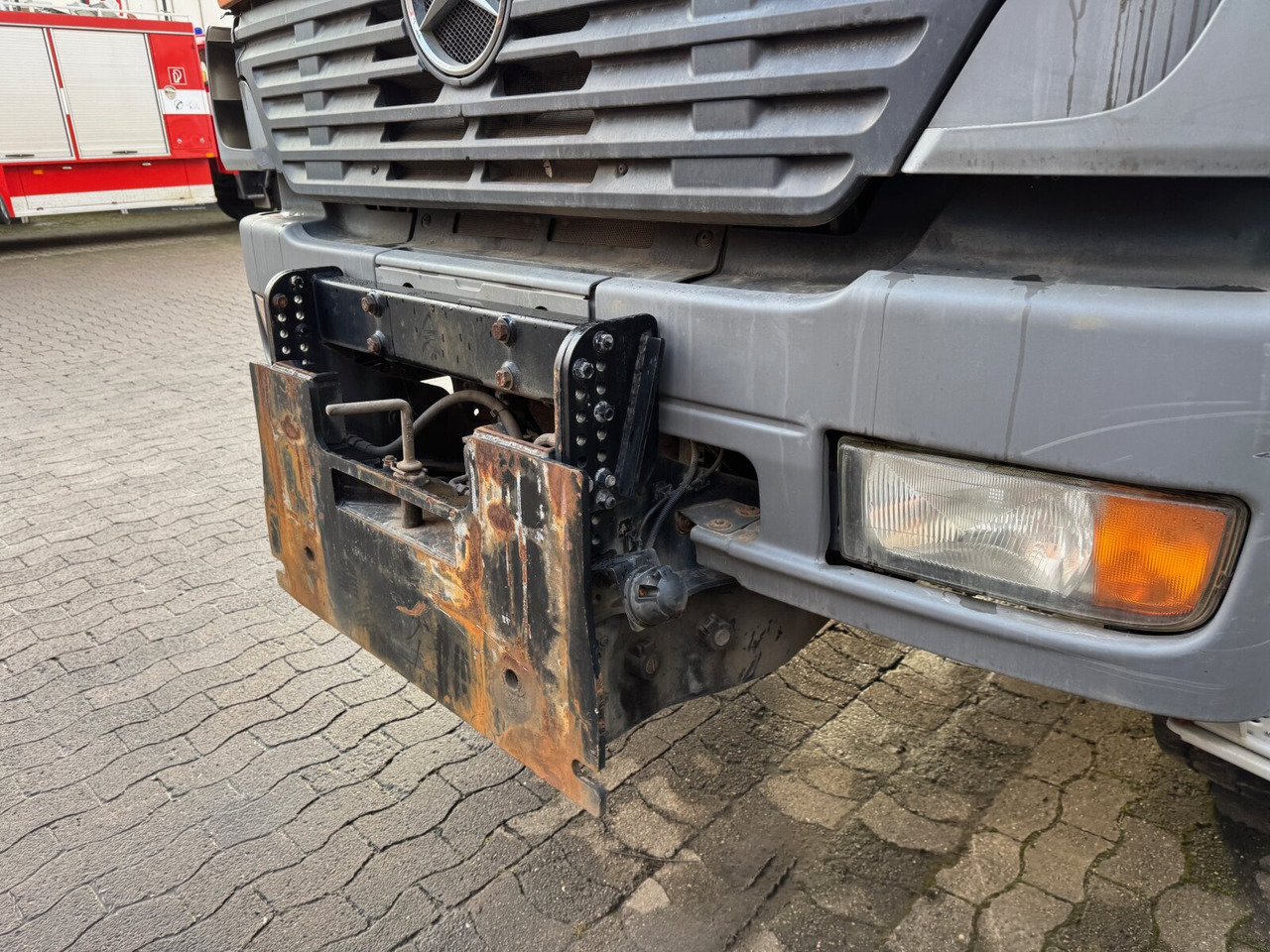 Mercedes-Benz Atego 1828 4x4 Atego 1828 4x4, Tele-Absetzer, Winterdienstausstattung - Портальный бункеровоз: фото 4 Mercedes-Benz Atego 1828 4x4 Atego 1828 4x4, Tele-Absetzer, Winterdienstausstattung - Портальный бункеровоз: фото 4