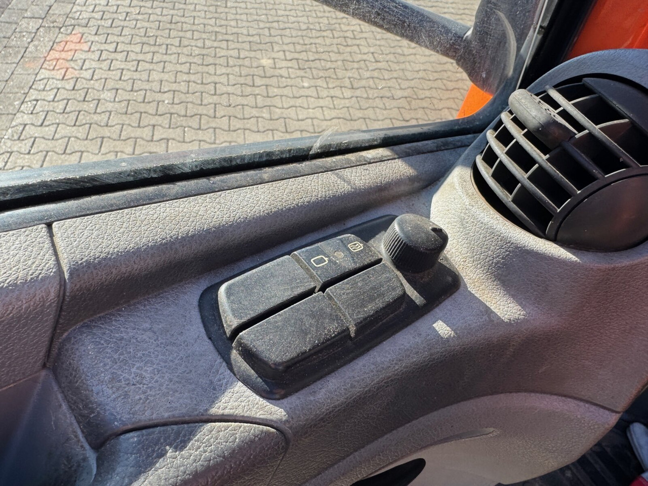 Самосвал Mercedes-Benz Atego 818 K 4x2 Atego 818 K 4x2, 2x AHK: фото 6