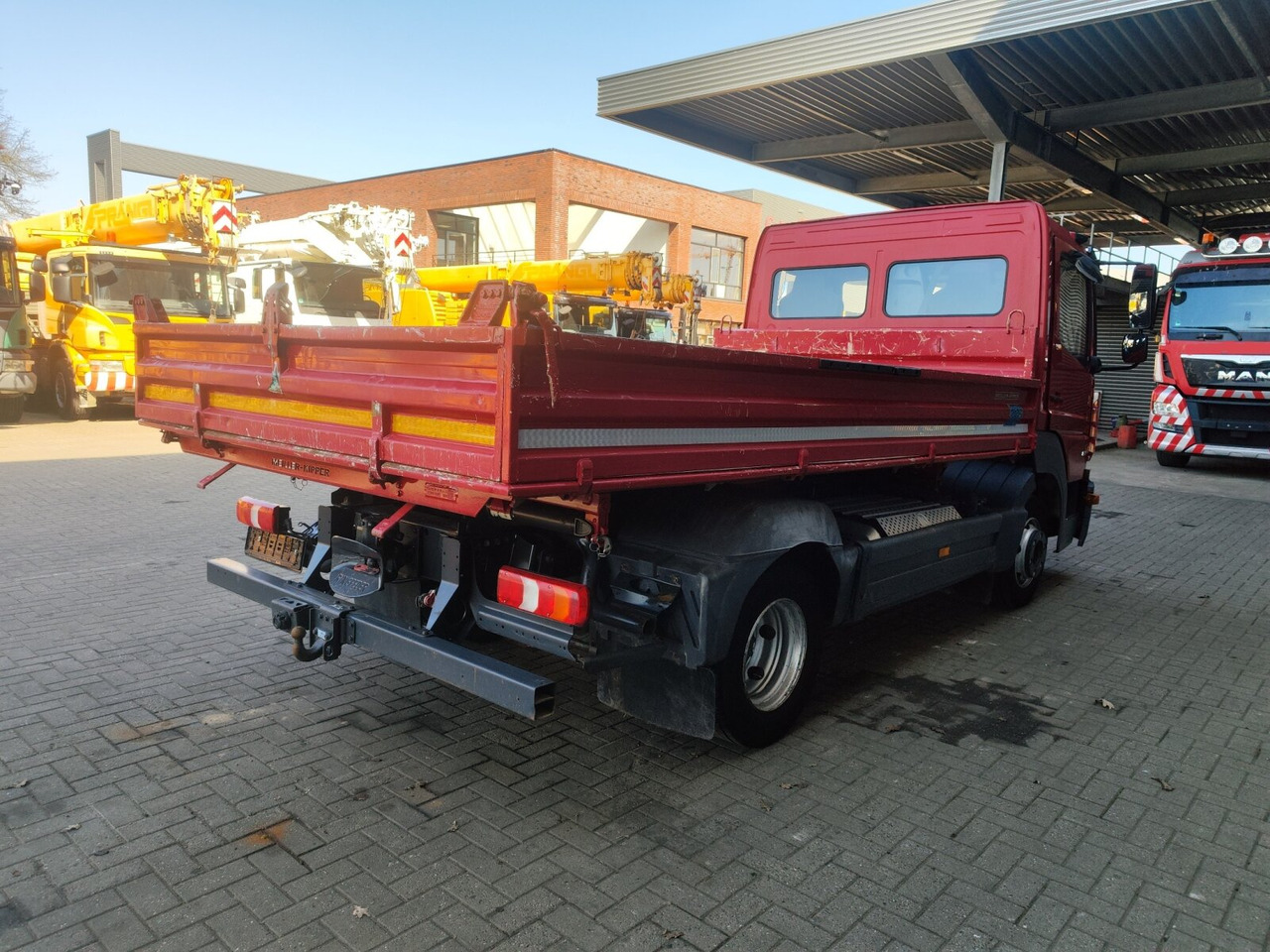 Mercedes-Benz Atego 818 K 4x2 Atego 818 K 4x2, Meiller-Kipper, 2 x AHK - Самосвал: фото 4 Mercedes-Benz Atego 818 K 4x2 Atego 818 K 4x2, Meiller-Kipper, 2 x AHK - Самосвал: фото 4