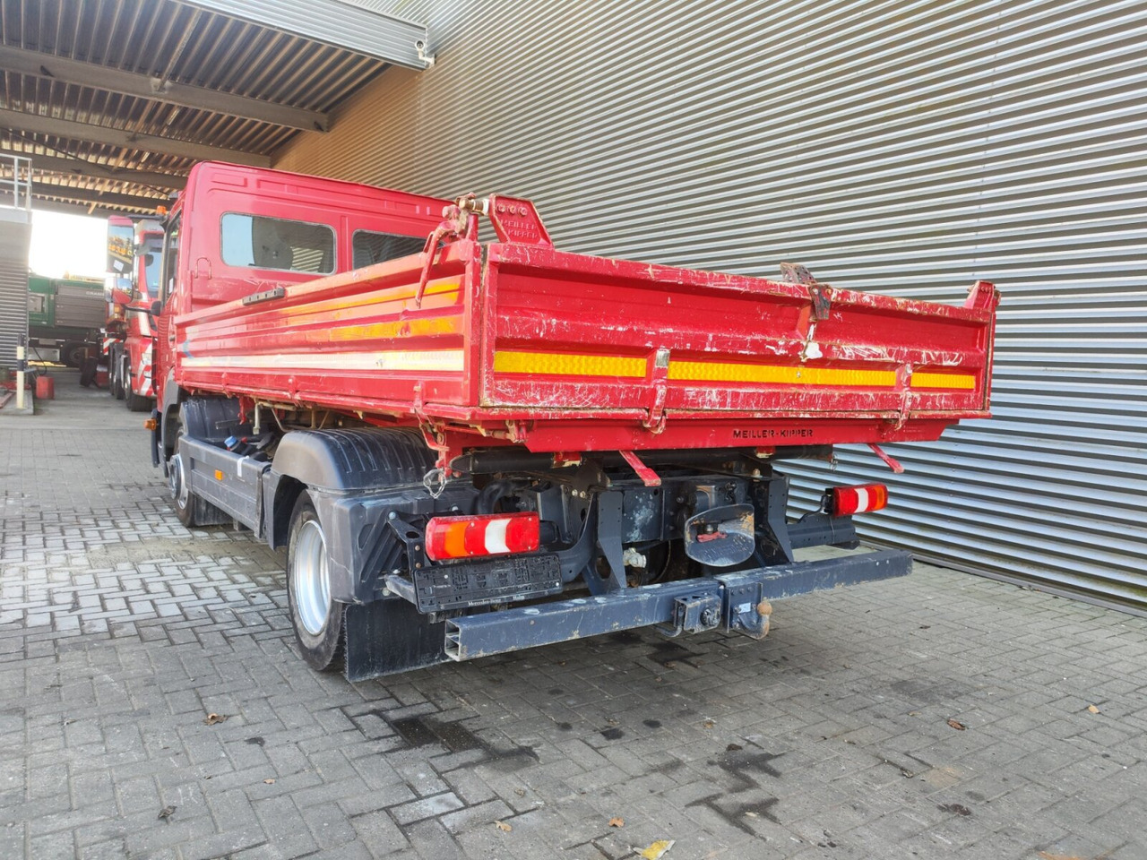 Mercedes-Benz Atego 818 K 4x2 Atego 818 K 4x2, Meiller-Kipper, 2 x AHK - Самосвал: фото 3 Mercedes-Benz Atego 818 K 4x2 Atego 818 K 4x2, Meiller-Kipper, 2 x AHK - Самосвал: фото 3