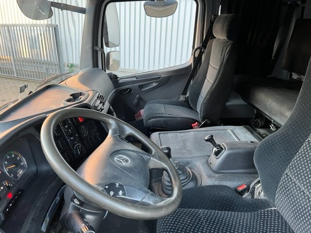 Mercedes-Benz Atego 822 4x2 Atego 822 4x2, Doka mit Kombisitzbank - Тентованный грузовик: фото 2 Mercedes-Benz Atego 822 4x2 Atego 822 4x2, Doka mit Kombisitzbank - Тентованный грузовик: фото 2