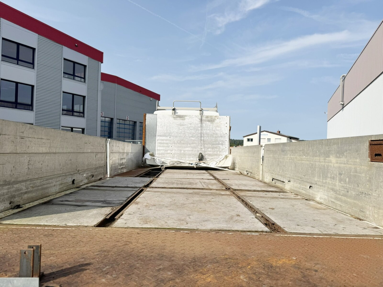 Грузовик бортовой/ Платформа Mercedes-Benz SK 1827L 4x2 SK 1827L 4x2: фото 13