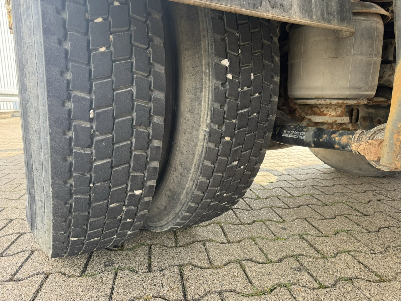 Грузовик бортовой/ Платформа Mercedes-Benz SK 1827L 4x2 SK 1827L 4x2: фото 7