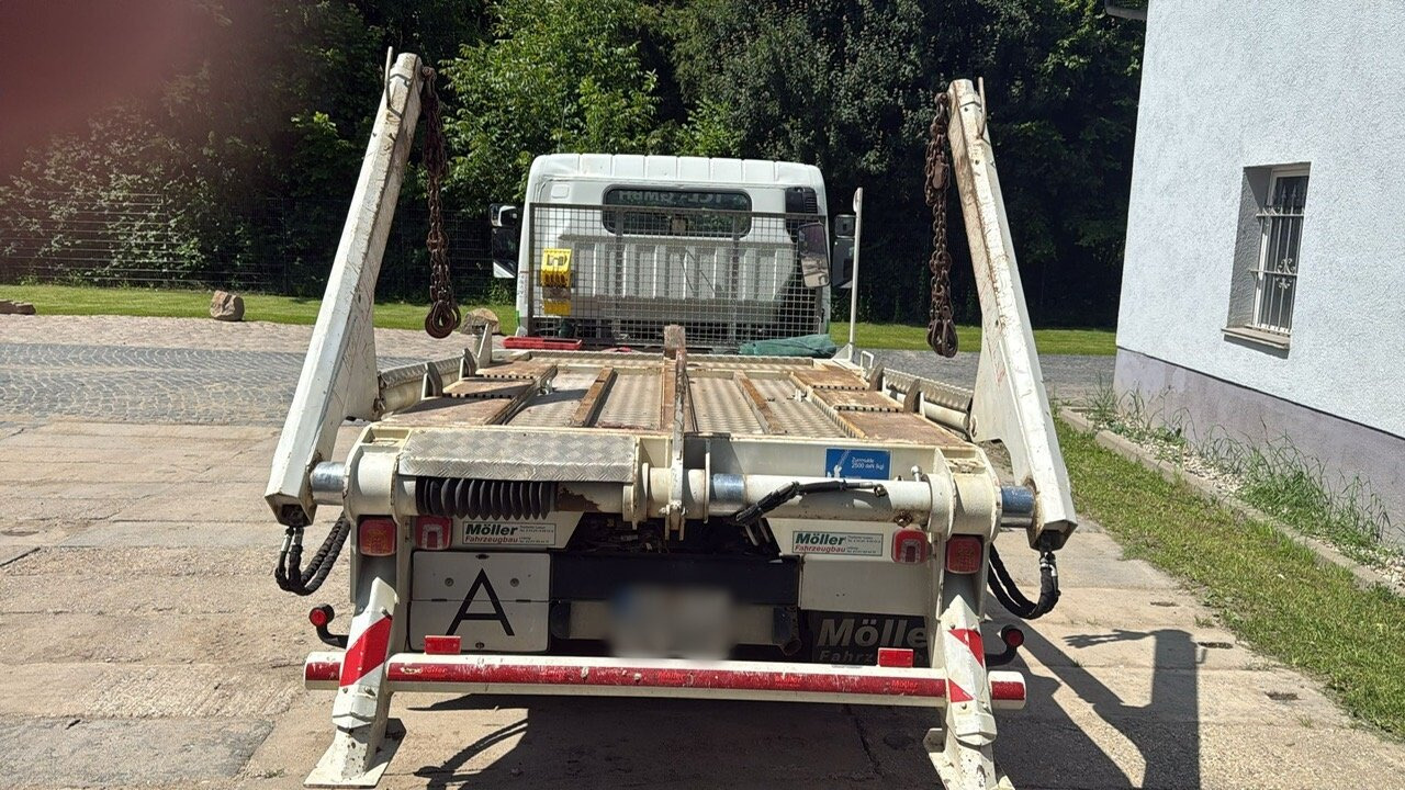 Mitsubishi Canter Fuso 7C15 4x2 Canter Fuso 7C15 4x2, Tele-Absetzer, Vereiterbar bis 10m³ - Портальный бункеровоз: фото 4 Mitsubishi Canter Fuso 7C15 4x2 Canter Fuso 7C15 4x2, Tele-Absetzer, Vereiterbar bis 10m³ - Портальный бункеровоз: фото 4