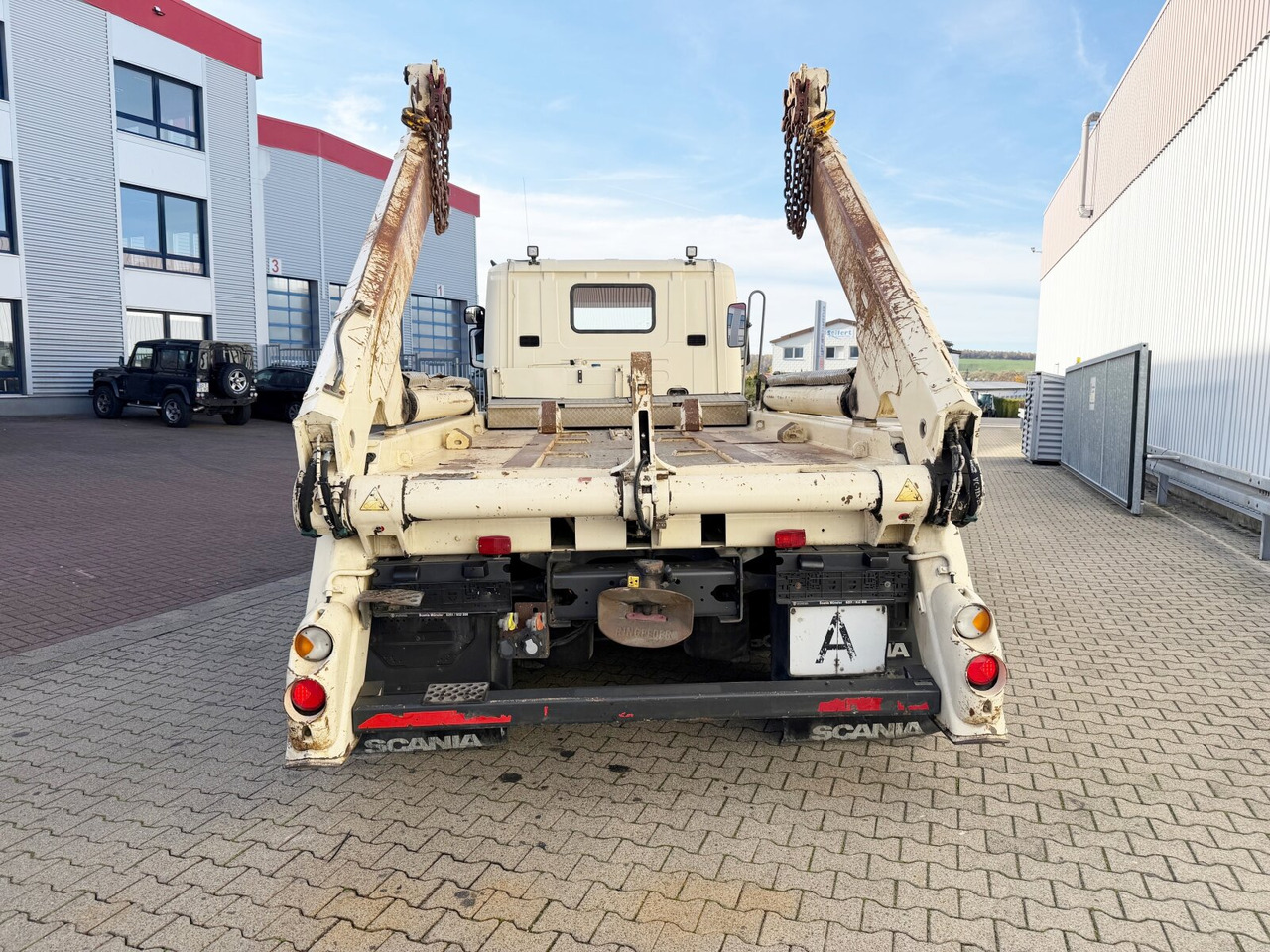 Портальный бункеровоз Scania P 320/400 6x2-4 P 320/400 6x2-4, Lenk-/Liftachse, Tele-Absetzanlage, Funk: фото 12 Портальный бункеровоз Scania P 320/400 6x2-4 P 320/400 6x2-4, Lenk-/Liftachse, Tele-Absetzanlage, Funk: фото 12