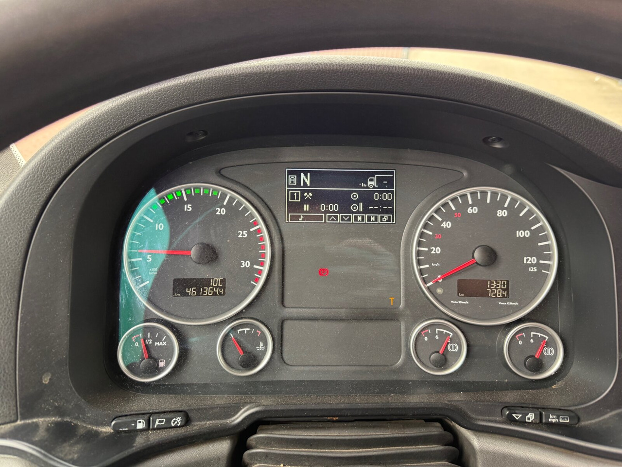 MAN TGX 26.480 6x4 BLS TGX 26.480 6x4 BLS, Retarder, XLX, Standklima, Hydraulik, zGG 90t - Тягач: фото 3 MAN TGX 26.480 6x4 BLS TGX 26.480 6x4 BLS, Retarder, XLX, Standklima, Hydraulik, zGG 90t - Тягач: фото 3