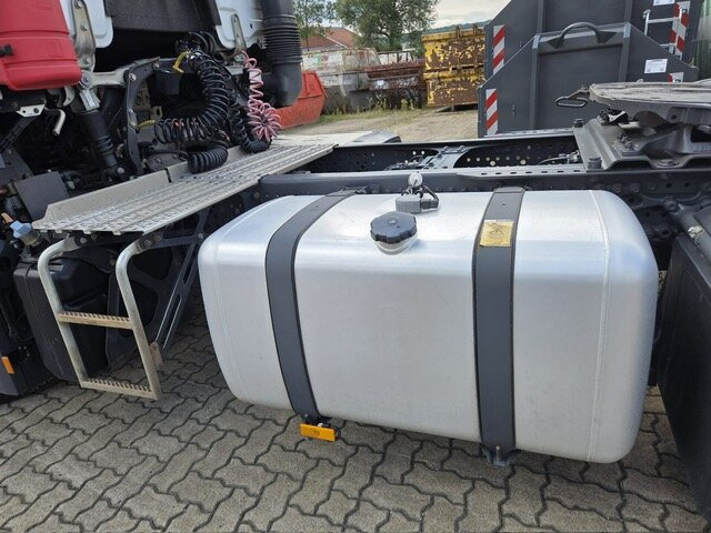 Mercedes-Benz Actros 1846 LS 4x2 Actros 1846 LS 4x2 MultimediaCockpit, StreamSpace, ADR - Тягач: фото 2 Mercedes-Benz Actros 1846 LS 4x2 Actros 1846 LS 4x2 MultimediaCockpit, StreamSpace, ADR - Тягач: фото 2